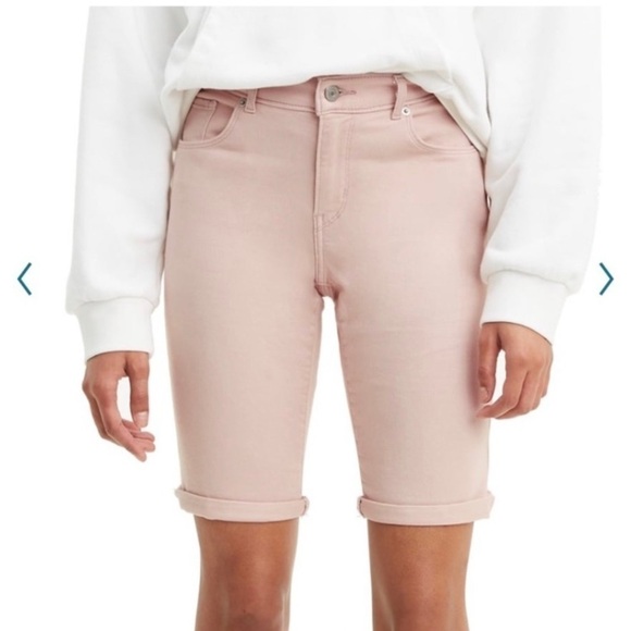 Levi’s light pink Bermuda shorts‎ Size 28 denim stretchy - Picture 1 of 14